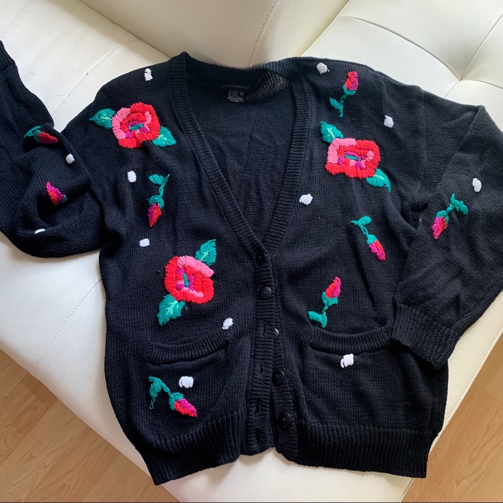 Vintage Counterparts Black Flower SWEATER